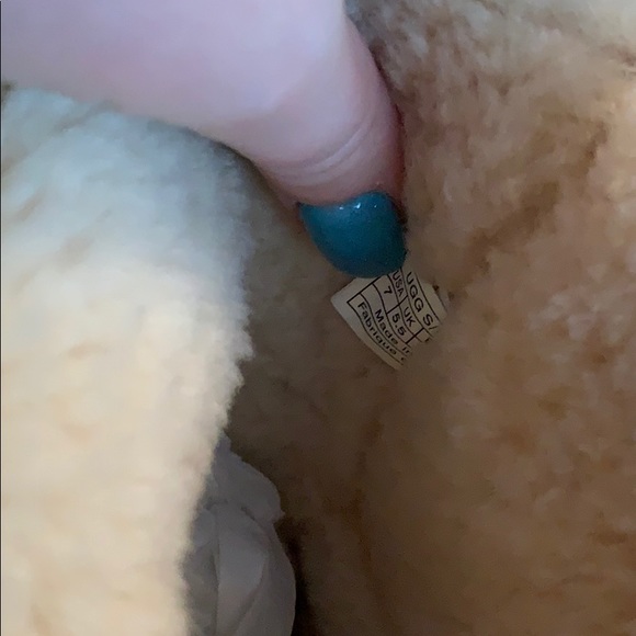 Tan Bailey Button Ugg Boots - Picture 6 of 6